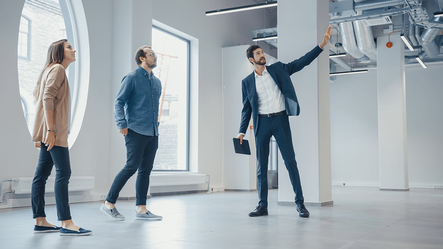 How to find commercial property buyers