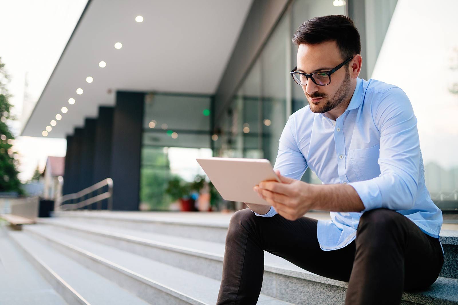 Bridge Loan vs. HELOC: Which One Is Right For You?