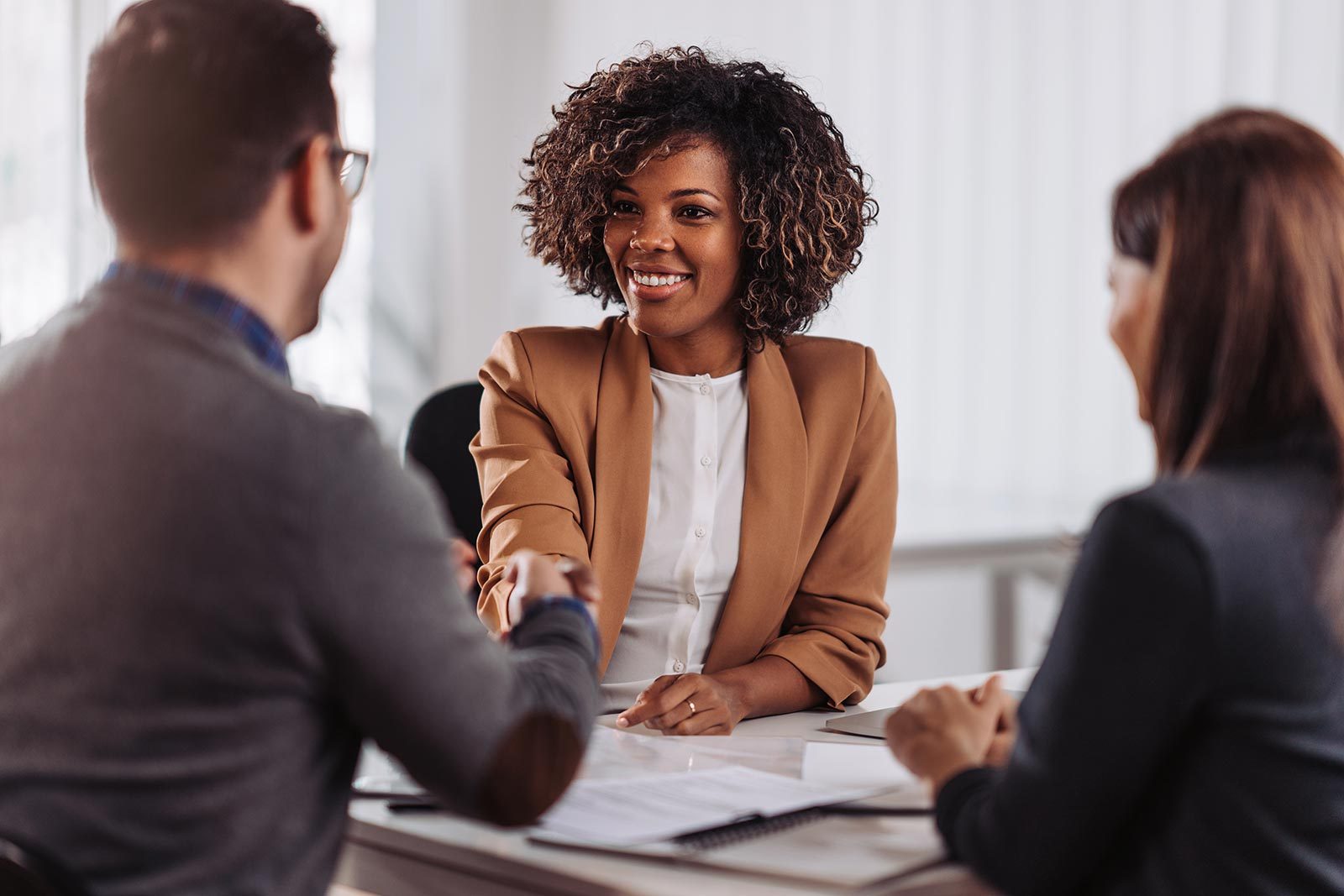 Mortgage Broker vs. Bank: Which Is Best?