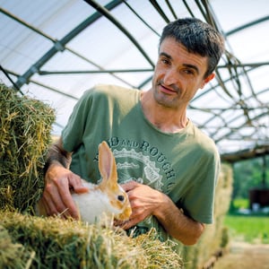 LaFonte_RagazzoConConiglio (1)