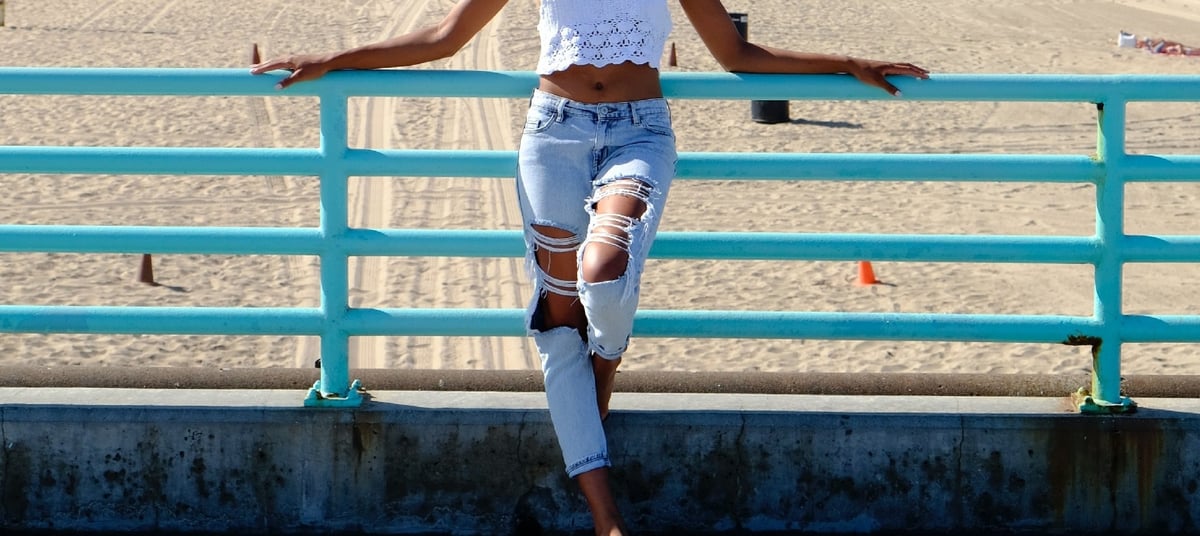 The Technology Behind the Ripped Jeans Trend | MakersValley Blog