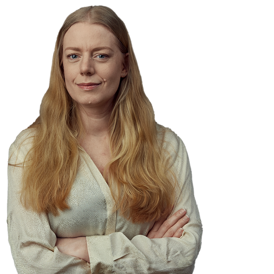 Caroline-900x900