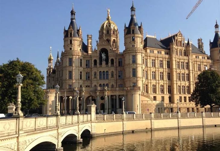 Frankfurt, Germany English Teaching Q and A with Noah Franc
