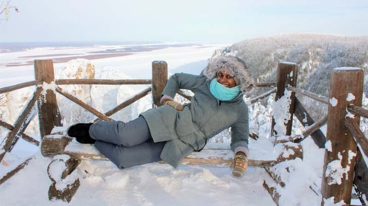 What kind of footwear is worn in winter in Siberia & Russia's Far