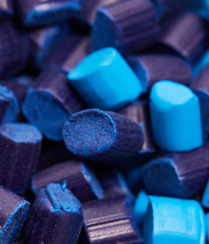 blue polymer granulates 