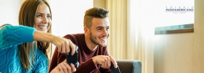 Videojuegos en la adolescencia: pros y contras