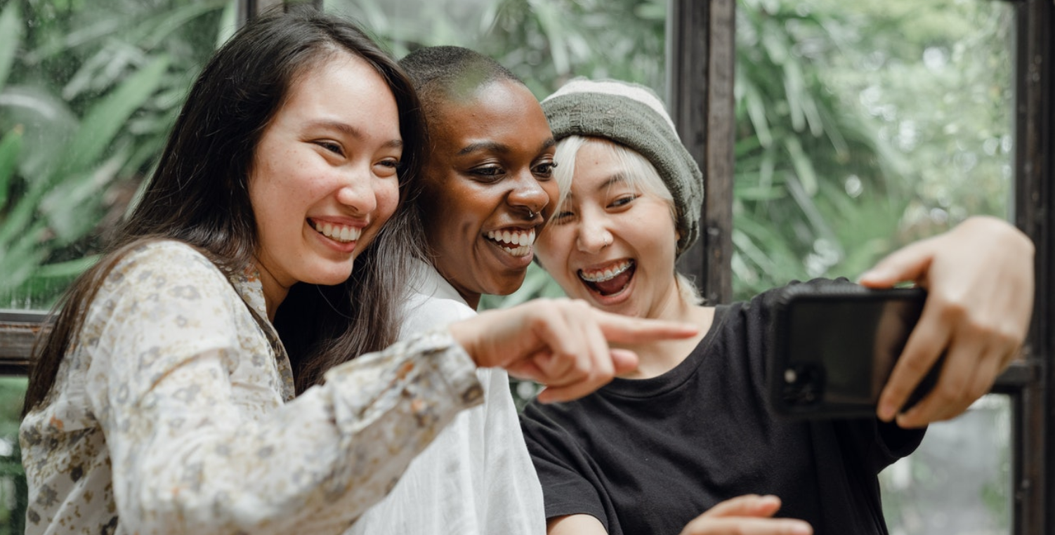 friends taking a selfie