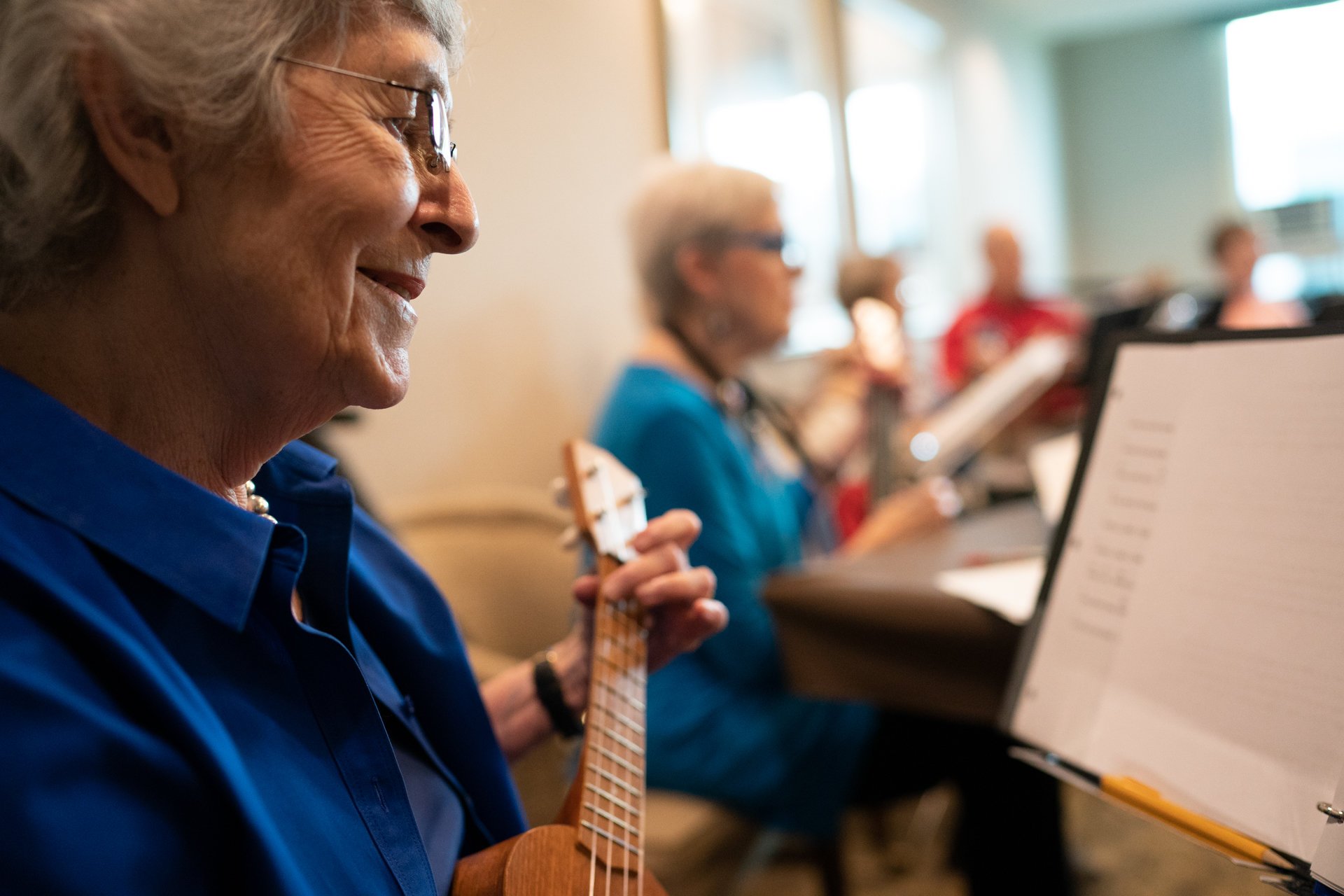 Ukelele Music Club Moai