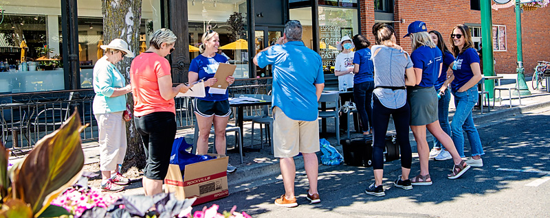 BZP Walking Moai Team: photo