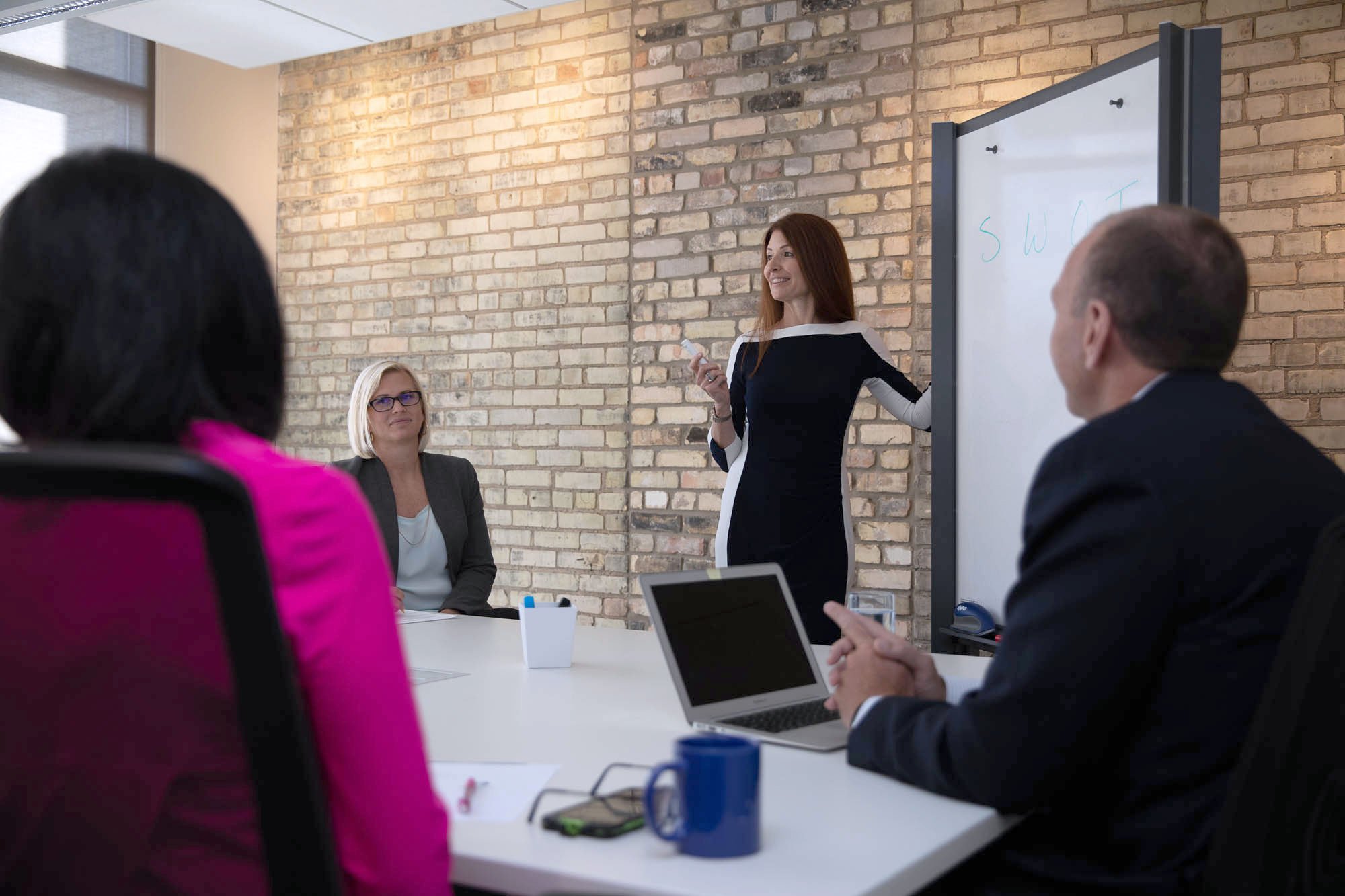 Suzann-Foerster-presenting