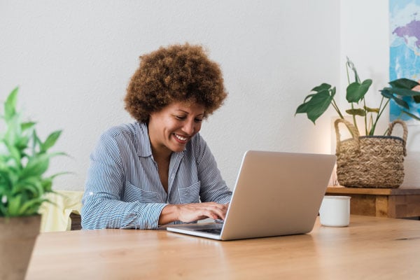 woman-using-laptop-computer