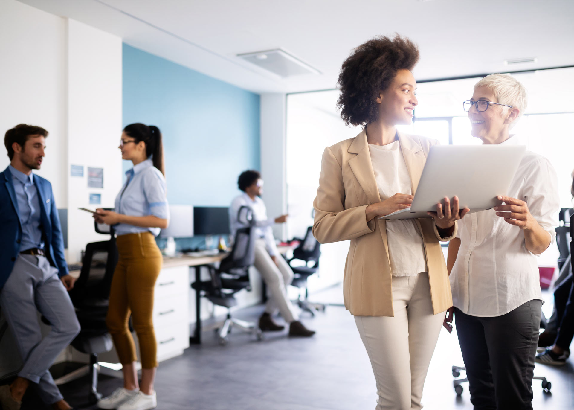 meeting-corporate-success-business-brainstorming