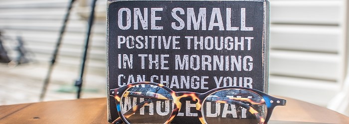 ¿POR QUÉ ES IMPORTANTE PENSAR POSITIVO?