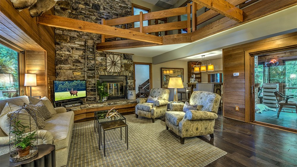 Our Top 5 Favorite Farmhouse Chic Living Rooms