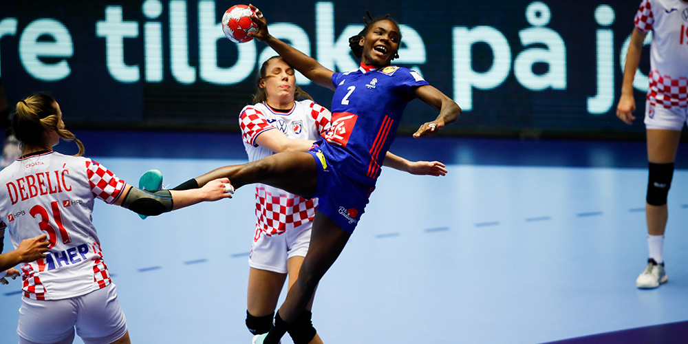 Women's handball match