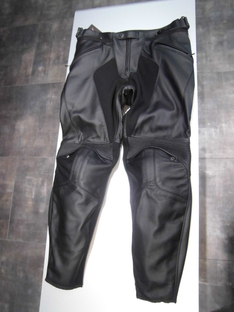 驚きの値段で Dainese パンツ PONY 3 S T LEATHER PANTS 076 サイズ