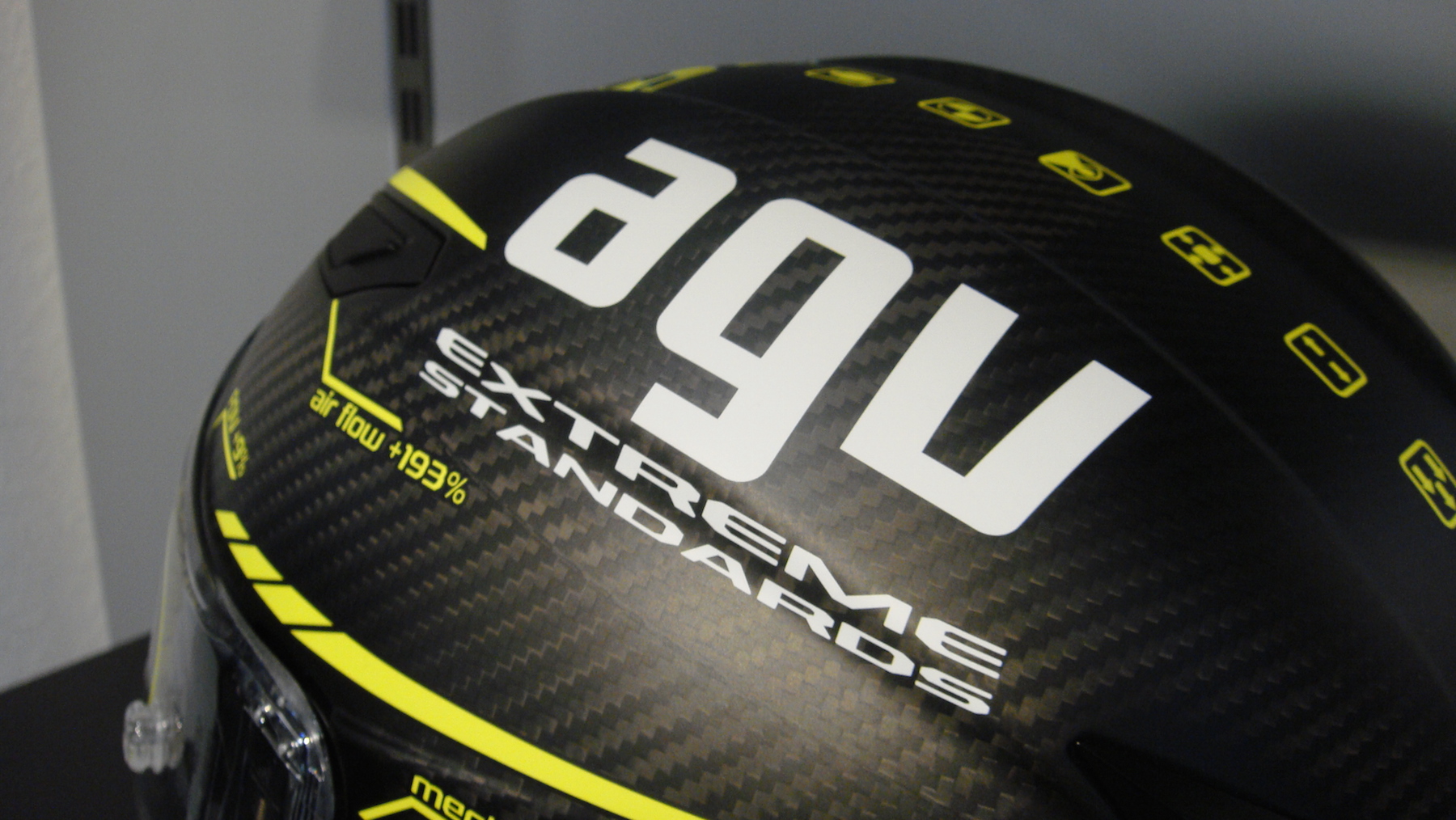 ついに入荷いたしました！【AGV PISTA GP】限定カラーもございます！