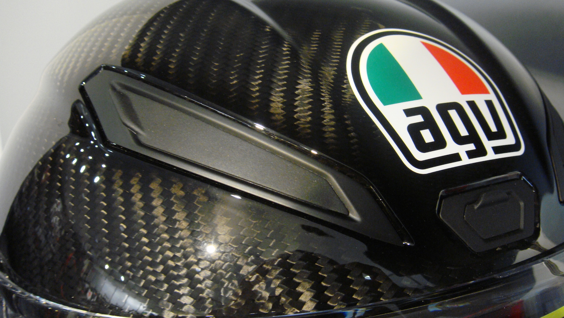 ついに入荷いたしました！【AGV PISTA GP】限定カラーもございます！