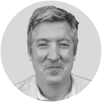 img-headshot-marlowe-fenne-mono