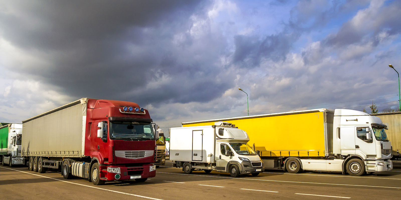 camioane flota transport international