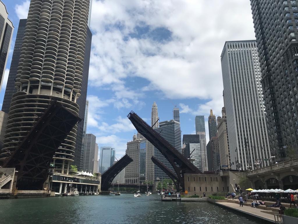 Chicago River, Chicago downtown