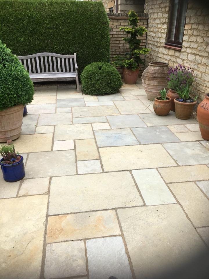 Yellow Limestone tumbled paving slabs