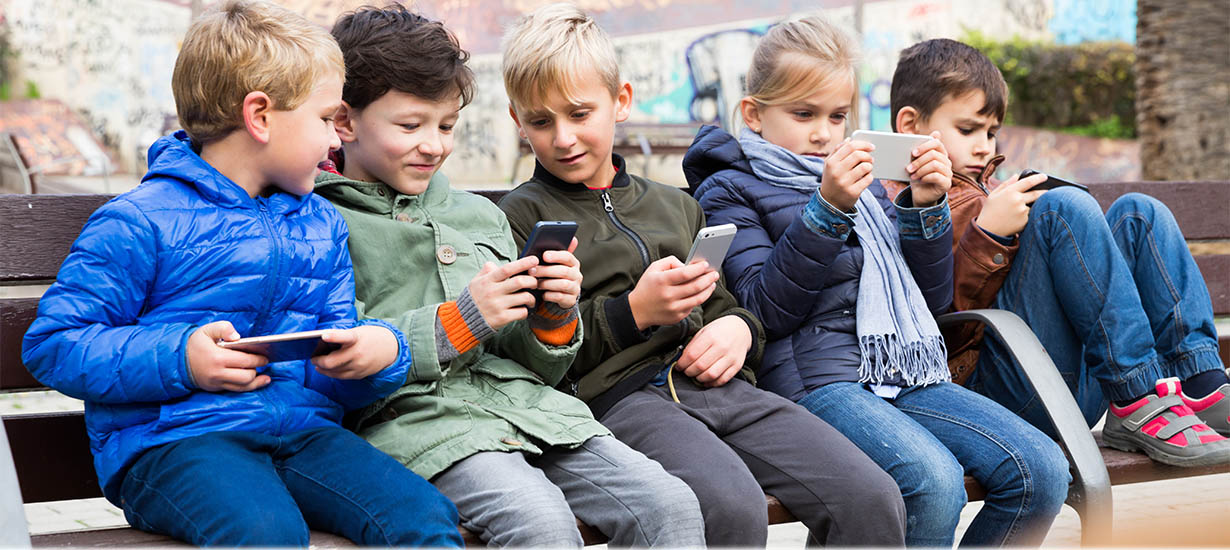 28% des 7-10 ans déclarent se rendre sur les réseaux sociaux en France