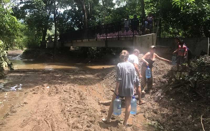 Find a new community teaching English in Costa Rica