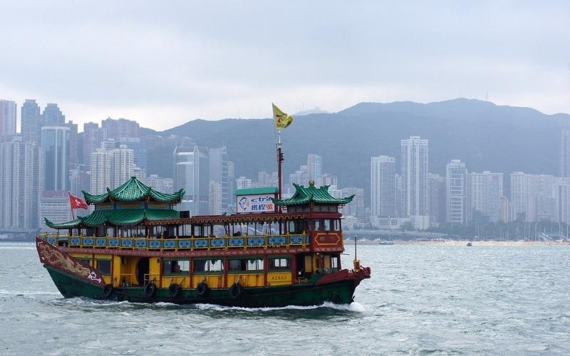 Travel opportunities for English teachers in Asia