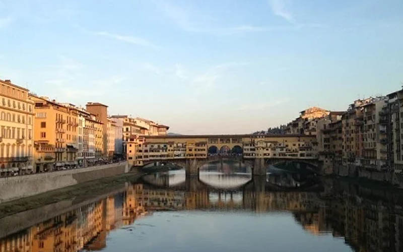 Living in Italy as an English teacher