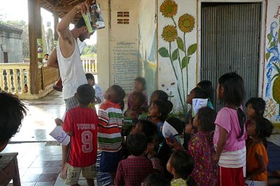 2012-photo-contest-grand-prize-thomas-paeme-teaching-the-alphabet-small