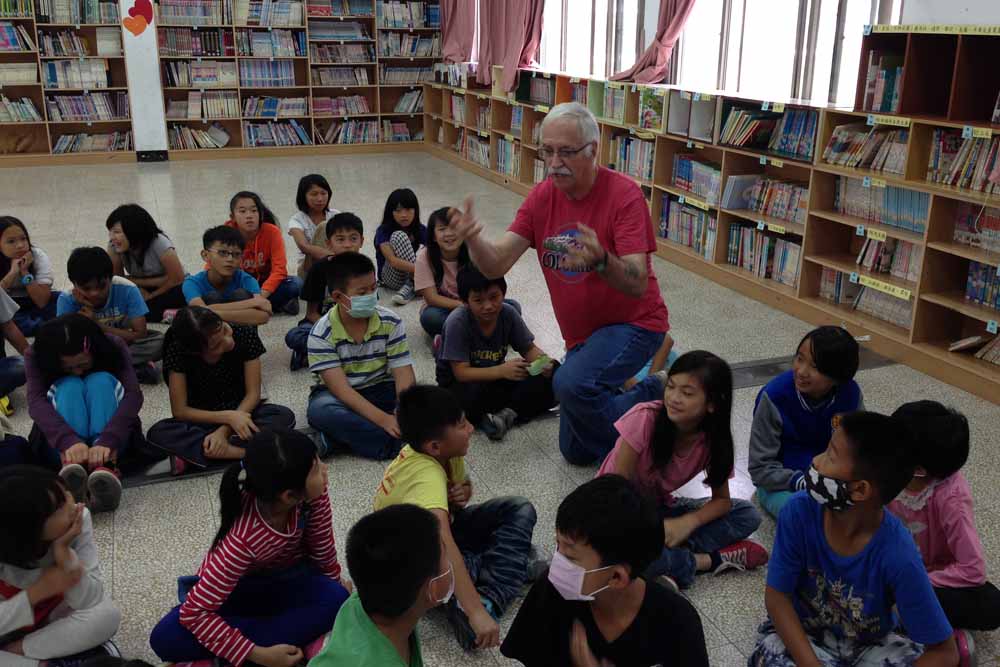 Contact a TEFL Admissions Advisor