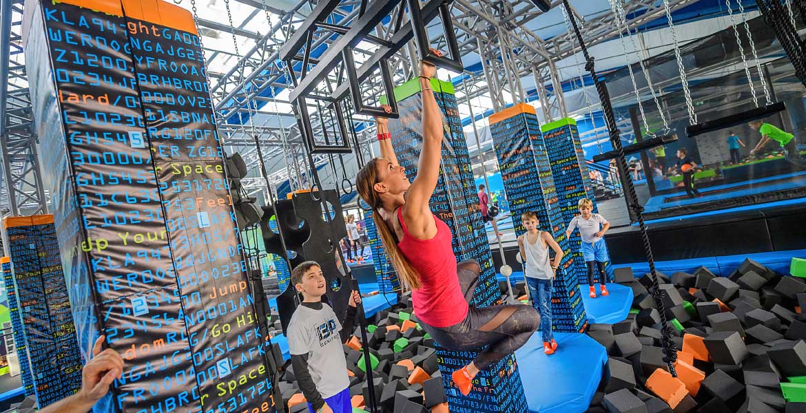 Akrobat-3-of-most-popular-trampoline-park-modules-Ninja Court
