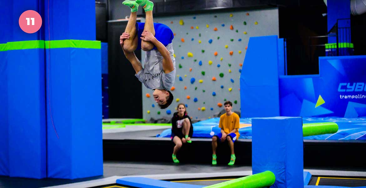 Cool trampoline tricks