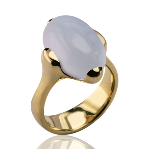 Blue_Monday_Stephen_Einhorn_Bardot_Ring_Yellow_Gold_Blue_Chalcedony