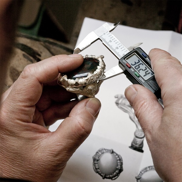 Bespoke Skull & Bones Ring in Made For Game Of Thrones Kristian Nairn - Hodor