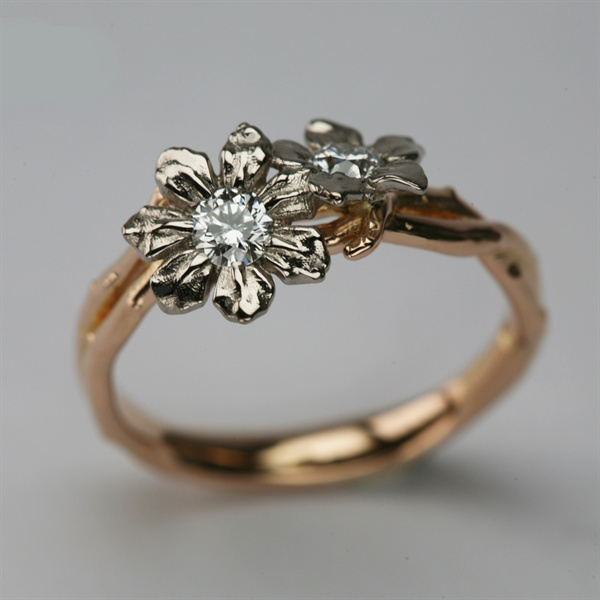 Buy Charming Carol Diamond Ring Online | CaratLane