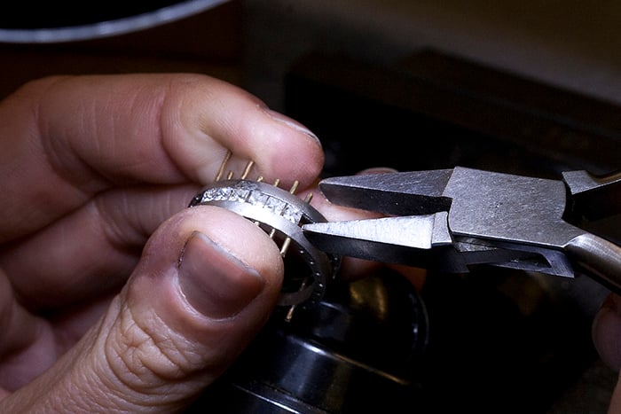 How To Buy An Engagement Ring - Stephen Einhorn Men's Engagment Rings - London Jeweller