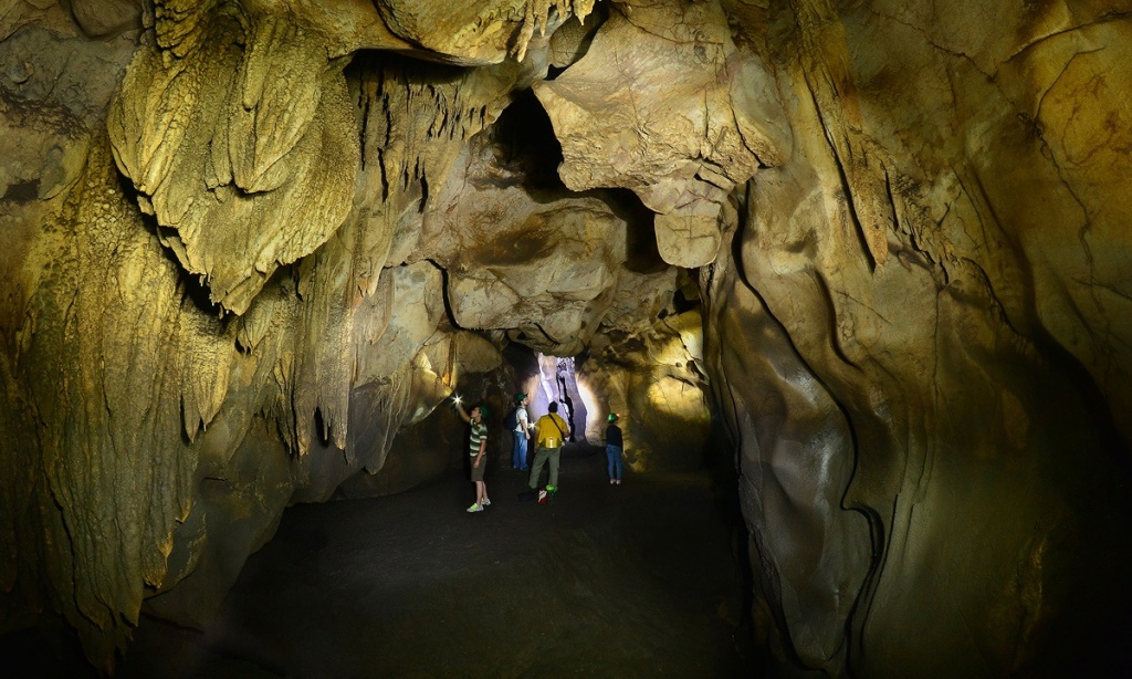 Las Cavernas de Vallemi - Concepción