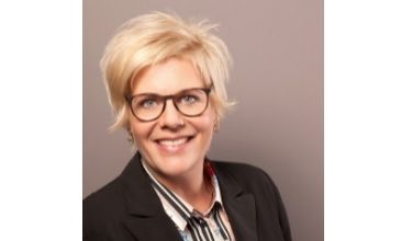 Dr. Julia Pönighaus