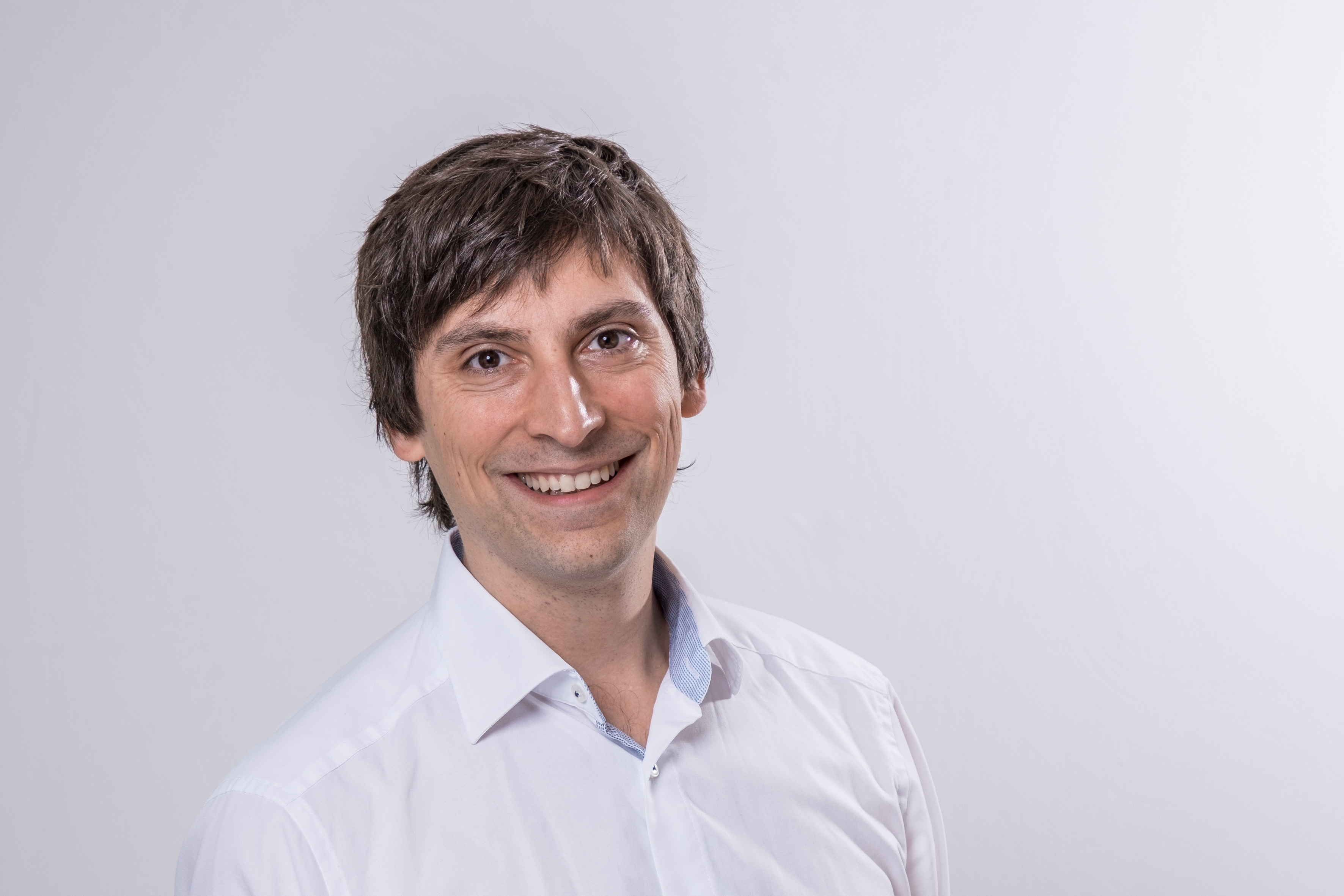 Dr. Alexander Smeja